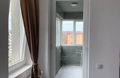 Location d’un studio accueillant avec balcon, secteur 6, Chiajna, Bucarest, Roumanie